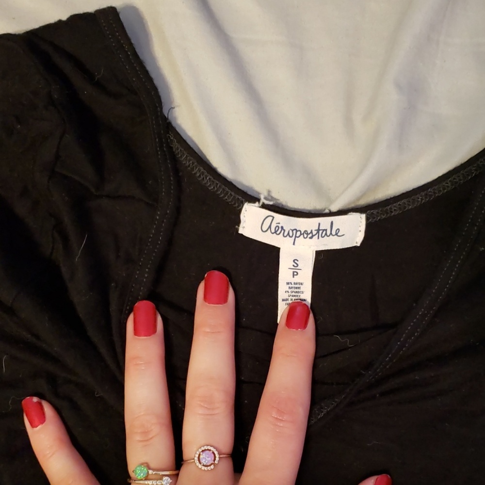 crop top - Picture 2 of 2